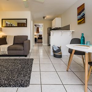 One-Bedroom King Suite